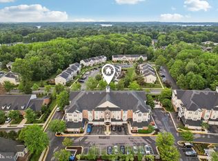 410 Hamlet Club Dr UNIT 203, Edgewater, MD 21037