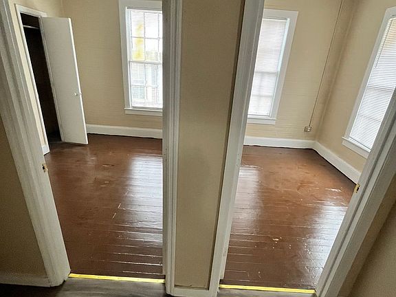 5th image of 1345 Glover St