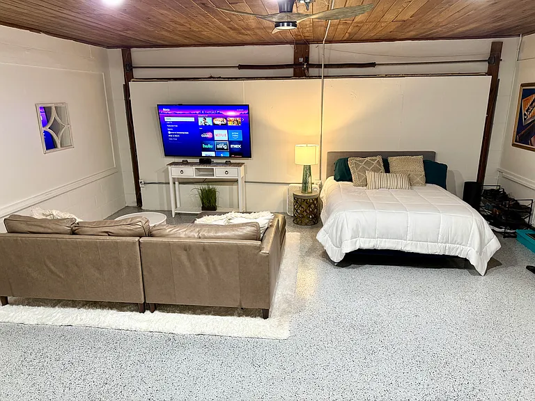Satsuma Dr — Photo 3