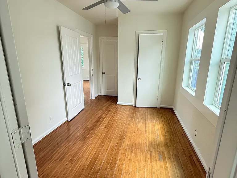 1206 Henninger St — Photo 7