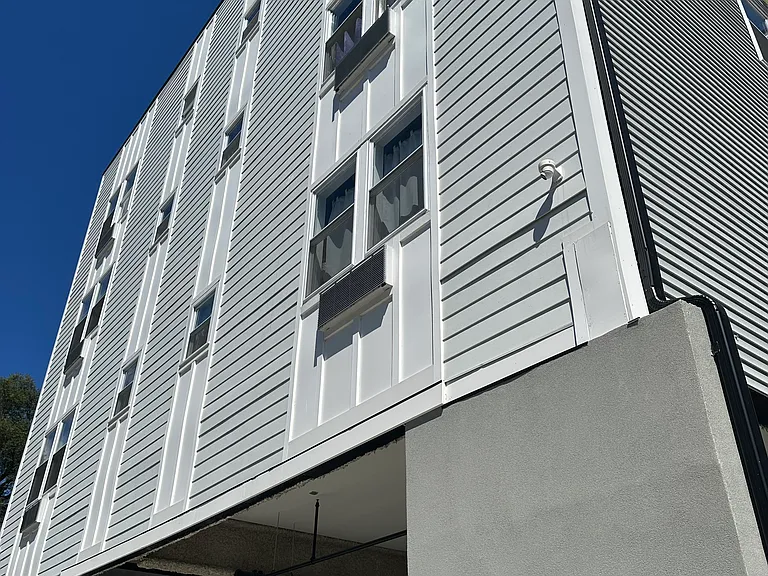 207 Redwood Ave #202 — Photo 13