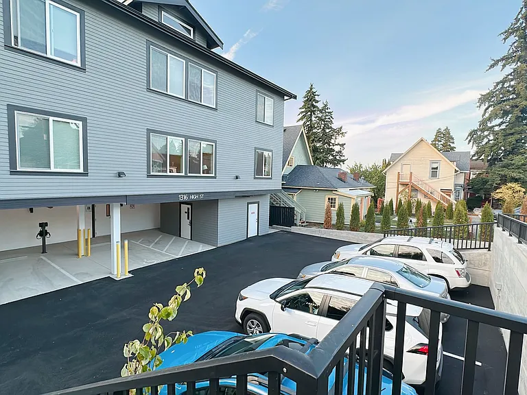 1316 High St — Photo 36