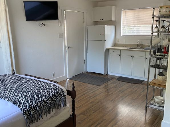 431 Oak St #A, Ione, CA 95640
