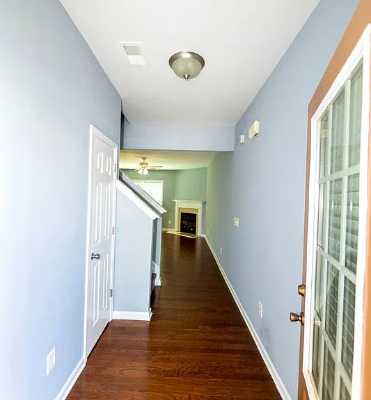 5815 Weddington Dr — Photo 2