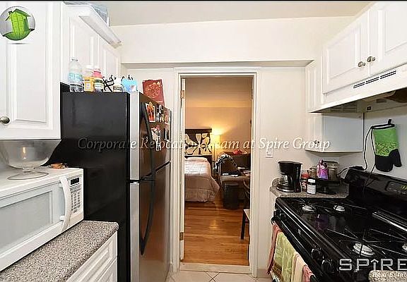 5th image of 30-60 Crescent St #3F
