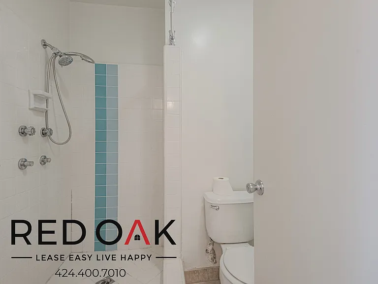 1835 Taft Ave #12 — Photo 20
