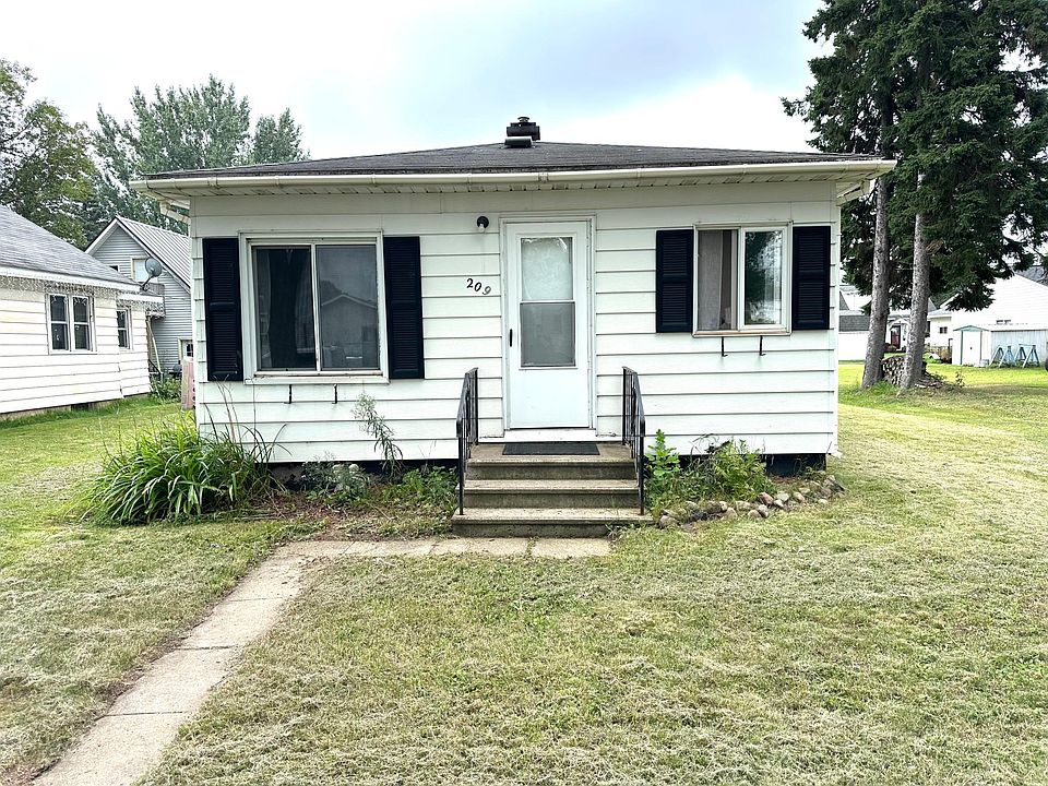1st image of 209 E Hibbing Ave