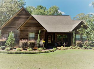 99 Miller Ln, Ellisville, MS 39437