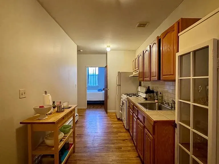 503 E 116th St #1 — Photo 11