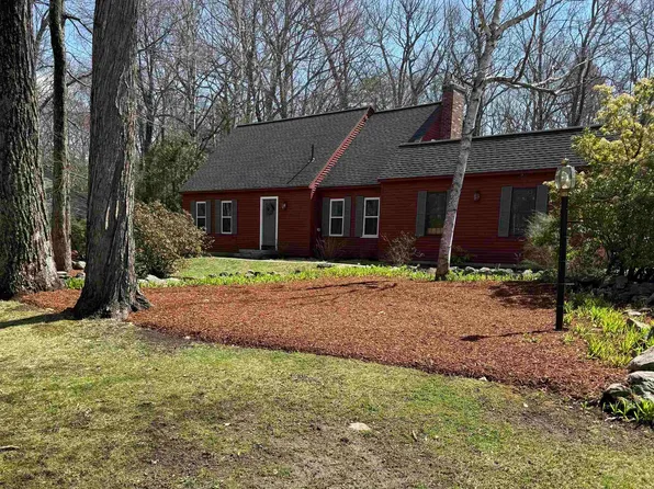 26 Wedgewood Drive, Londonderry, NH 03053