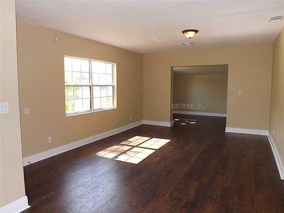 5th image of 6016 Santa Monica Dr
