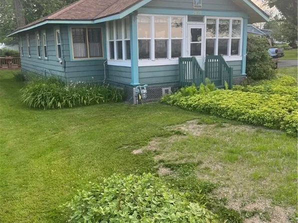 5459 Lakeside Blvd, Van Buren Pt, NY 14166