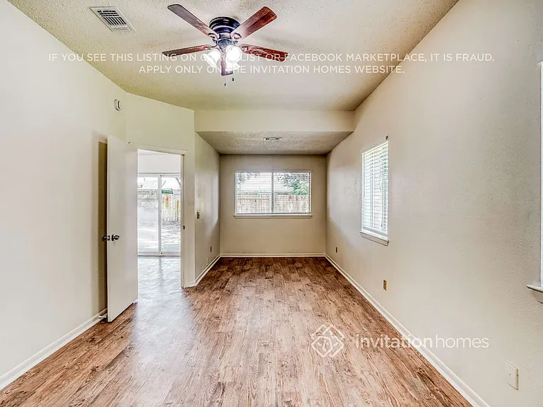 22614 Powell House Ln — Photo 10