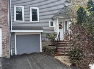 84 Walpole St APT 2B, Canton, MA 02021
