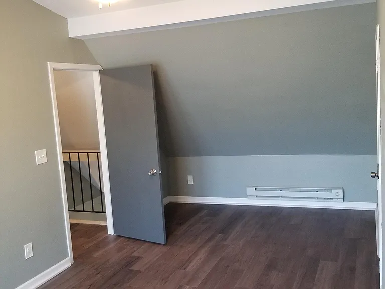 1208 W 28th St #2 — Photo 8