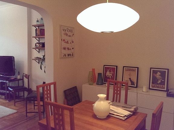 2nd image of 387 5th St #2