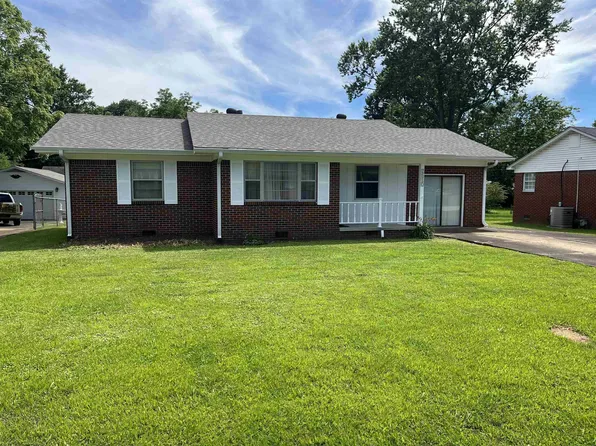 2510 Mape St, Humboldt, TN 38343
