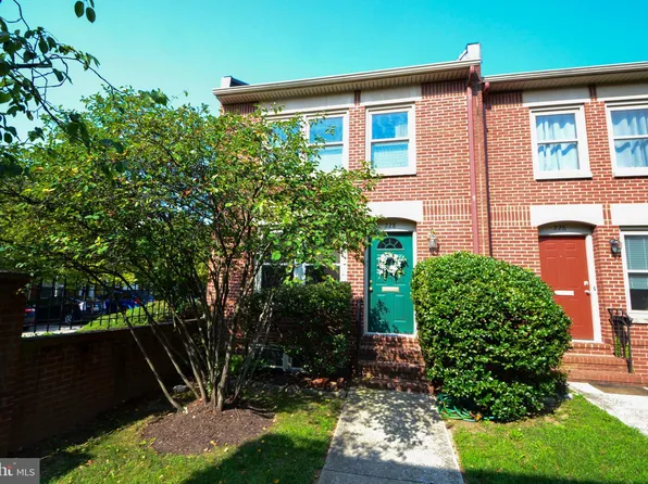 228 Roundhouse Ct, Baltimore, MD 21230