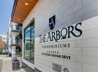 555 William Graham Dr #428, Aurora, ON L4G3H9