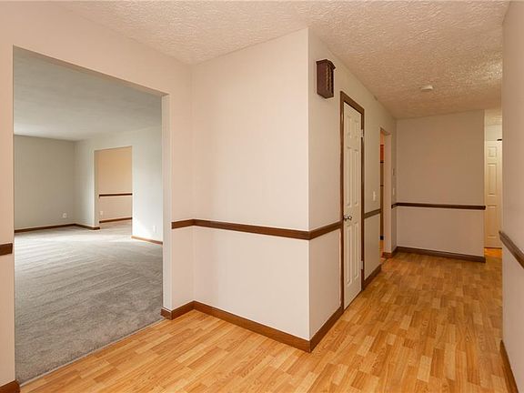 5th image of 8196 Glenwood Ave