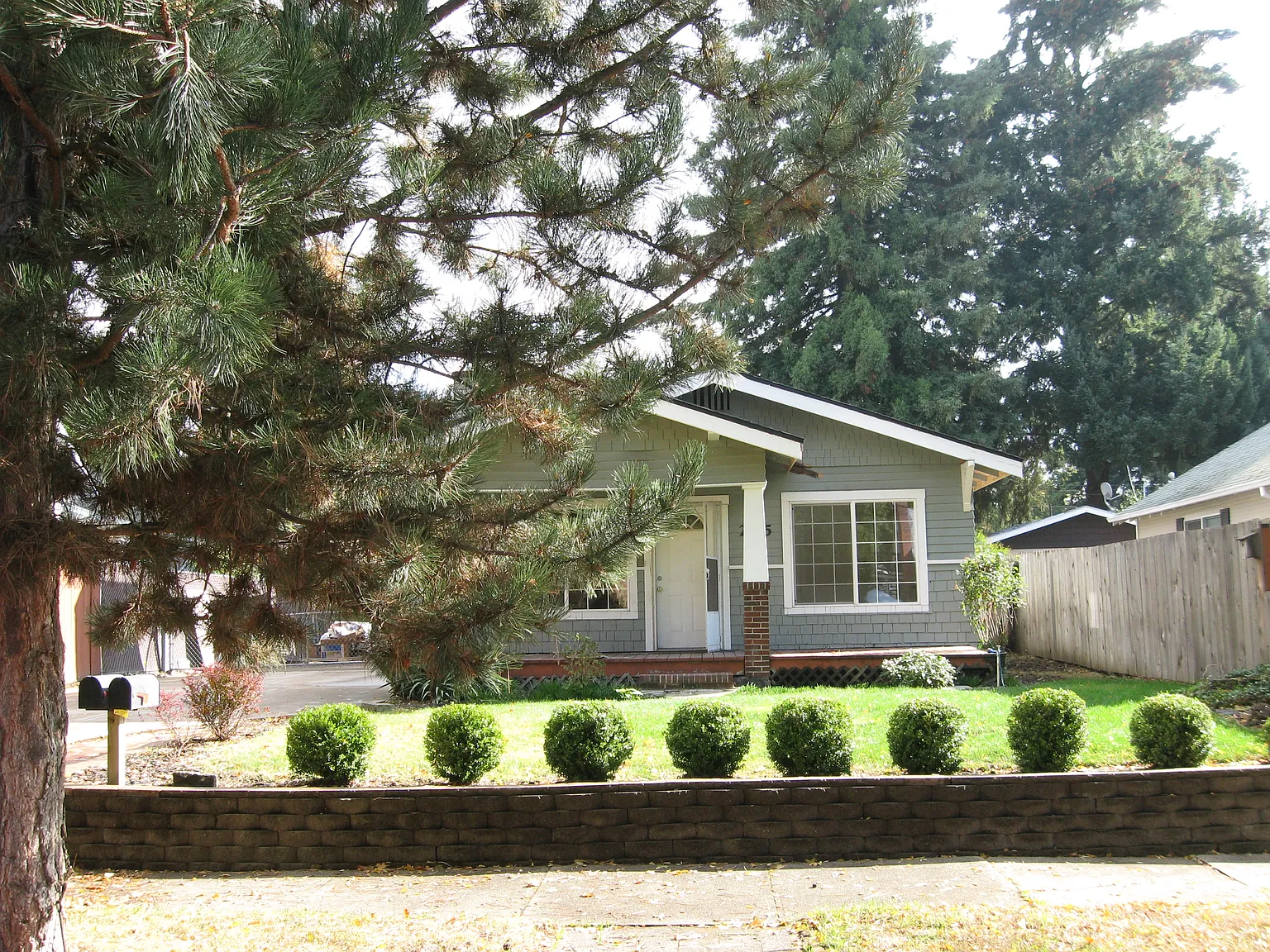 2 bed, 1100 sqft, $1,395 — Photo 2