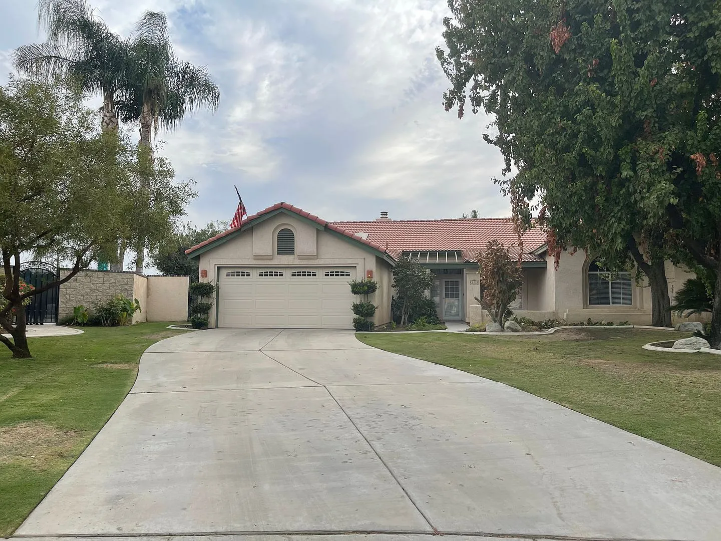 809 Los Mochis Dr photo 1