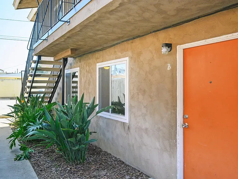 143 Elkwood Ave #B — Photo 4