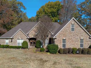 19 Saint Andrews Dr, Jackson, TN 38305