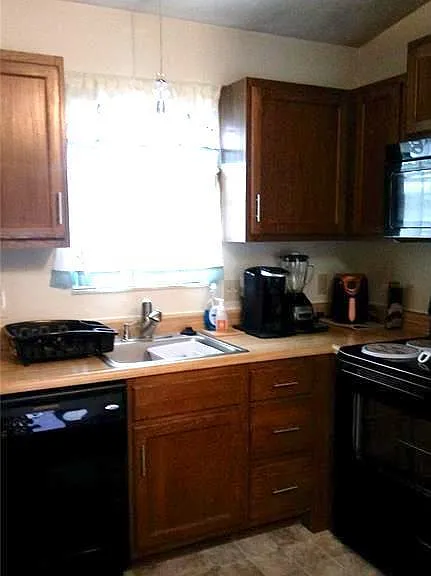109 Ashley Dr — Photo 7