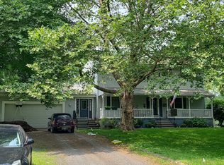 122 Dunn Rd, Longmeadow, MA 01106