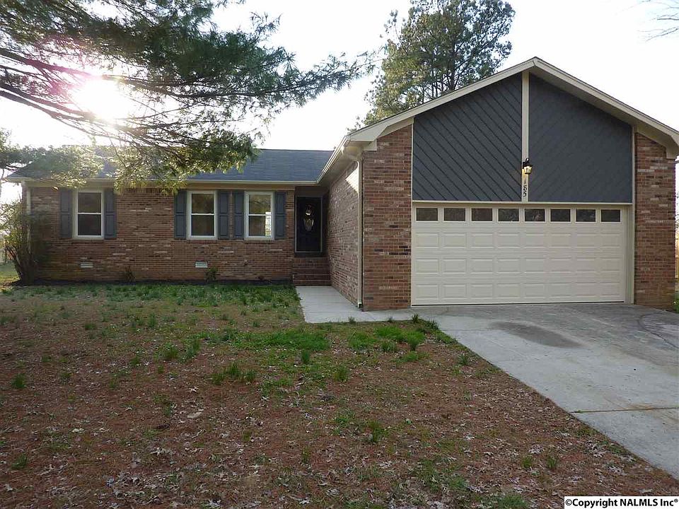 1st image of 185 Holly Lynn Ln