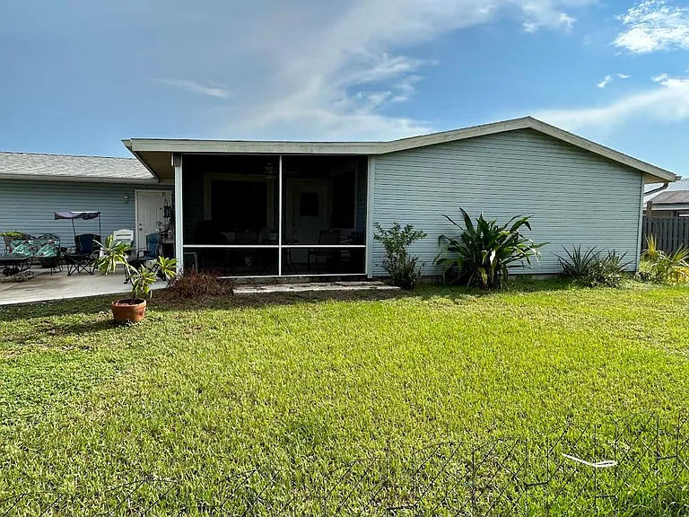 7901 Castile Rd — Photo 5