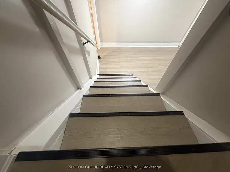3 Tyrone Ave #LOWER LEVEL — Photo 15