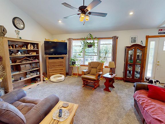 5th image of 1980 Libertyville Rd