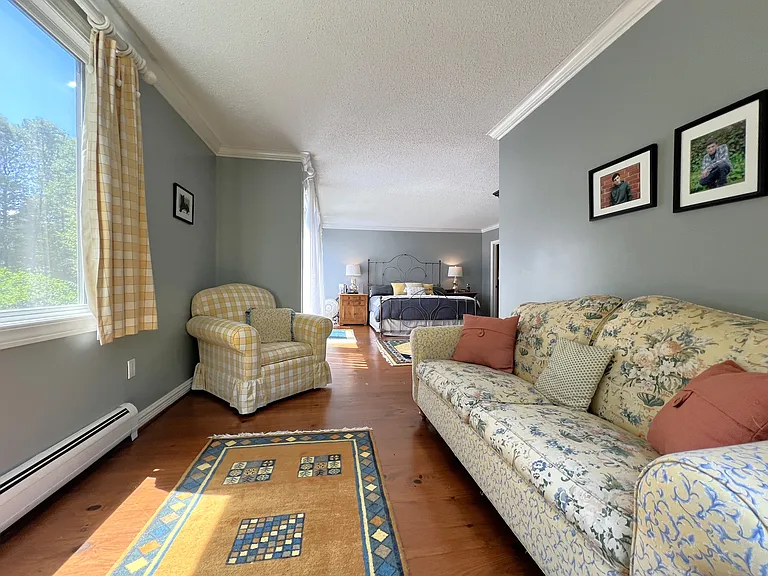 565 Moulton Ln — Photo 18