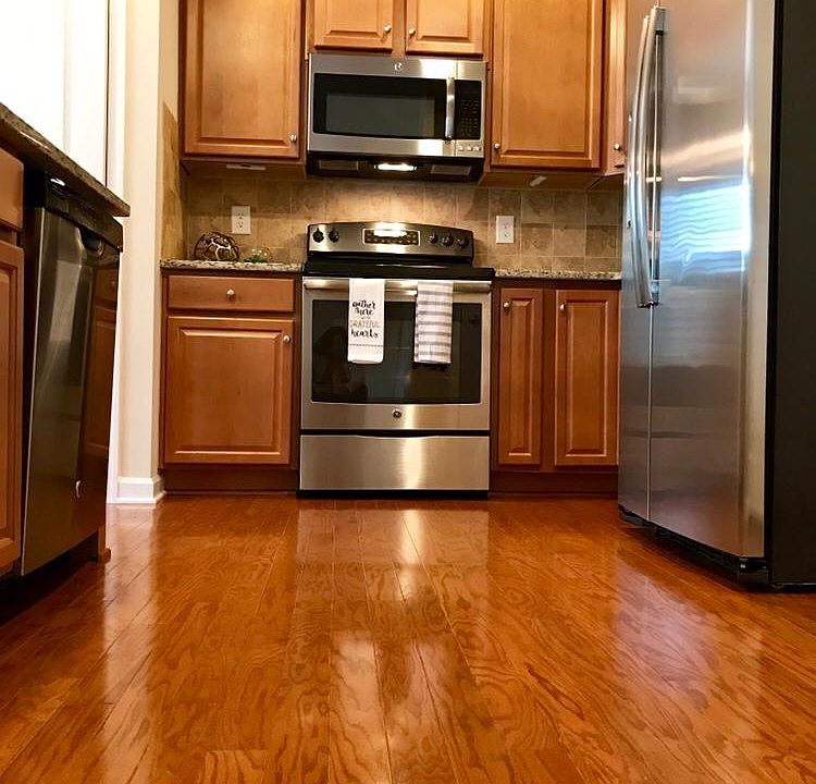 1st image of 309 Creekwillow Dr
