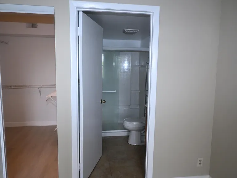 8721 Wiles Rd #305 — Photo 28