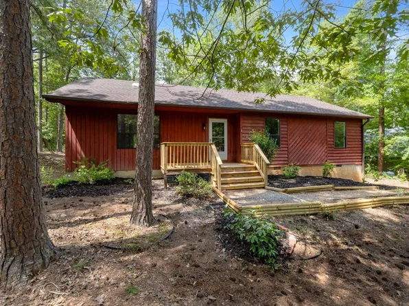 4 Haversack Rd, Palmyra, VA 22963