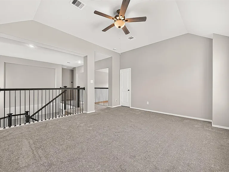 410 Mercury Sky Rd — Photo 45