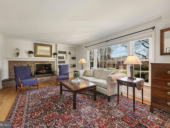5th image of 10013 E Bexhill Dr