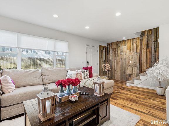 5th image of 63 Maple Tree Avenue #F