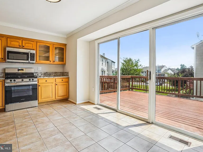 10491 Trinidad Ct — Photo 16