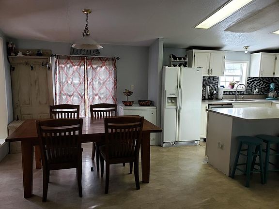 5th image of 115 Howland Dr Lot 15