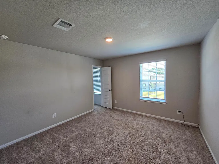 13703 Mariah Dr — Photo 19