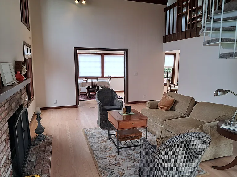 Cliff Dr — Photo 2