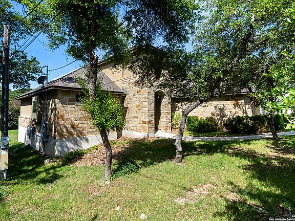 2nd image of 25719 Green River Drive