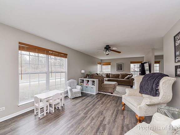 4th image of 3260 Foxridge Ct