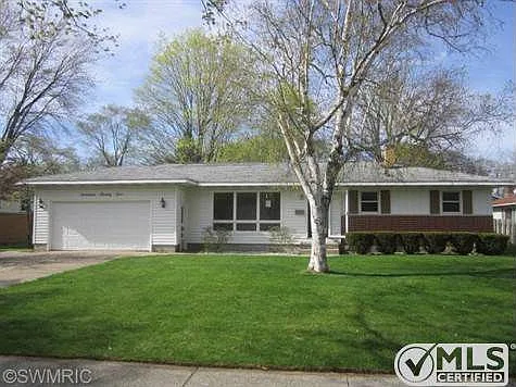 1722 Lawnel Ave photo 1