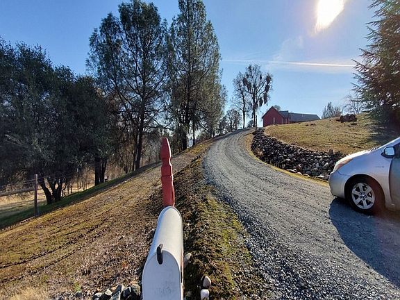 3rd image of 4603 Hillvale Dr
