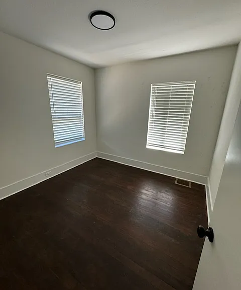 5034 N Missouri Ave — Photo 23